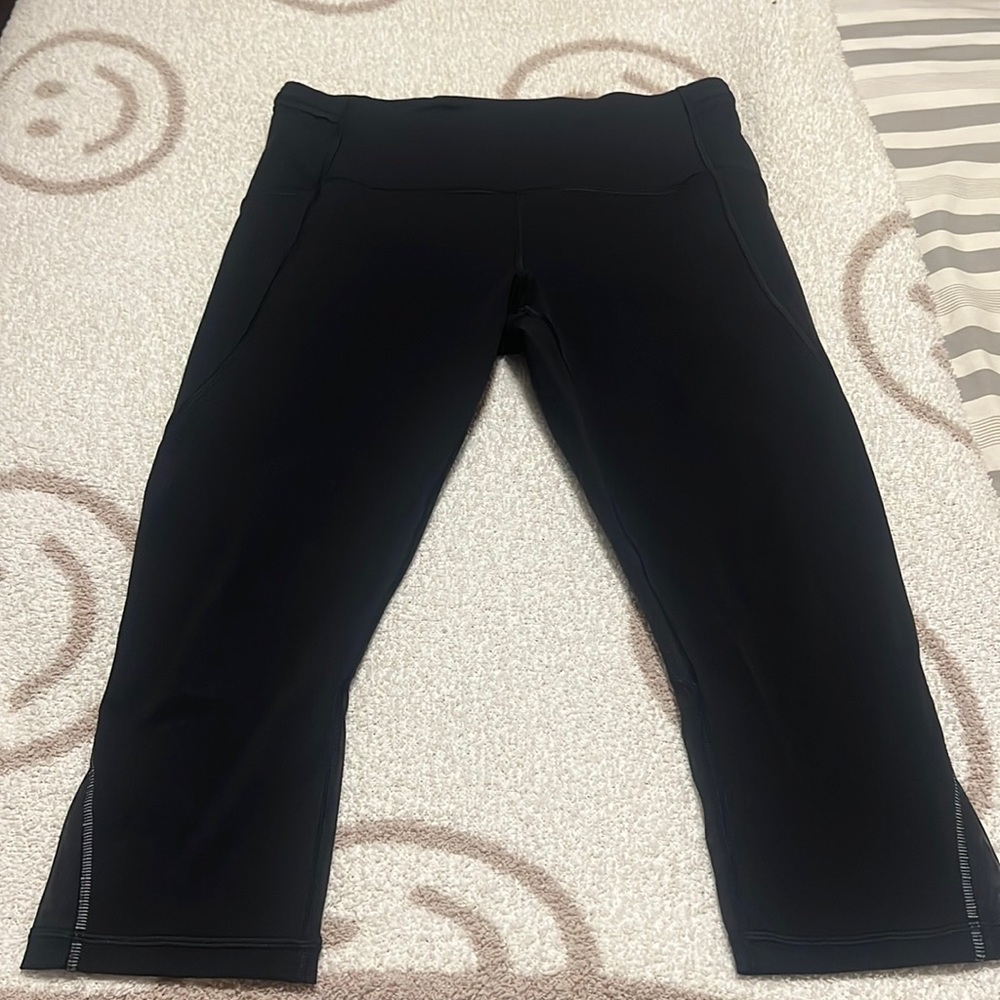 Lululemon Black Capri Length Legging